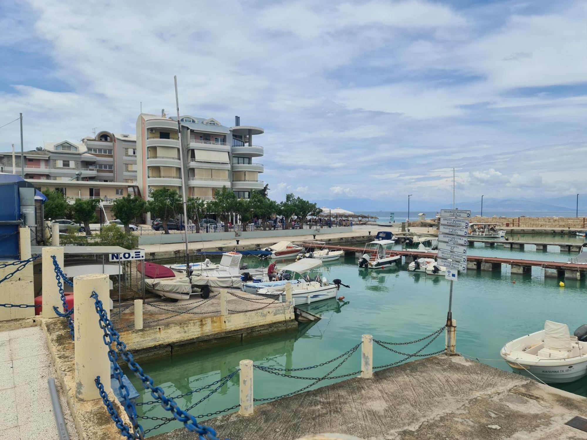 Seaside Apartment In Xilokastro - Thalassa Blue By Booking Kottas Xylokastro Exterior photo